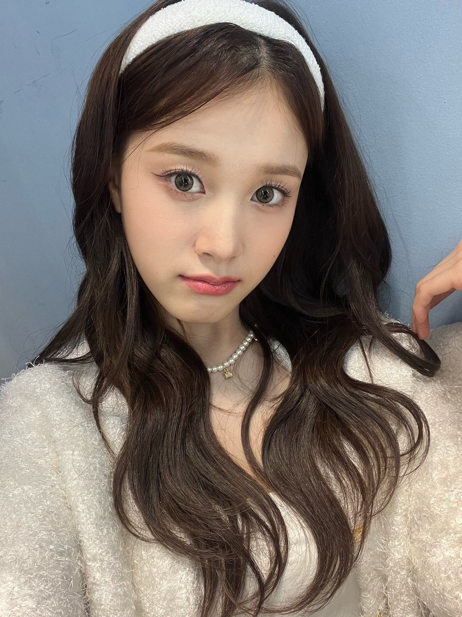 STAYCJJJJ's tweet photo. Monday fairy is here 🧚‍♀️🧚‍♀️🧚‍♀️ https://t.co/h6qnBBtaux