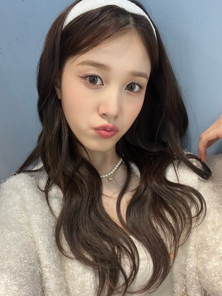 STAYCJJJJ's tweet photo. Monday fairy is here 🧚‍♀️🧚‍♀️🧚‍♀️ https://t.co/h6qnBBtaux