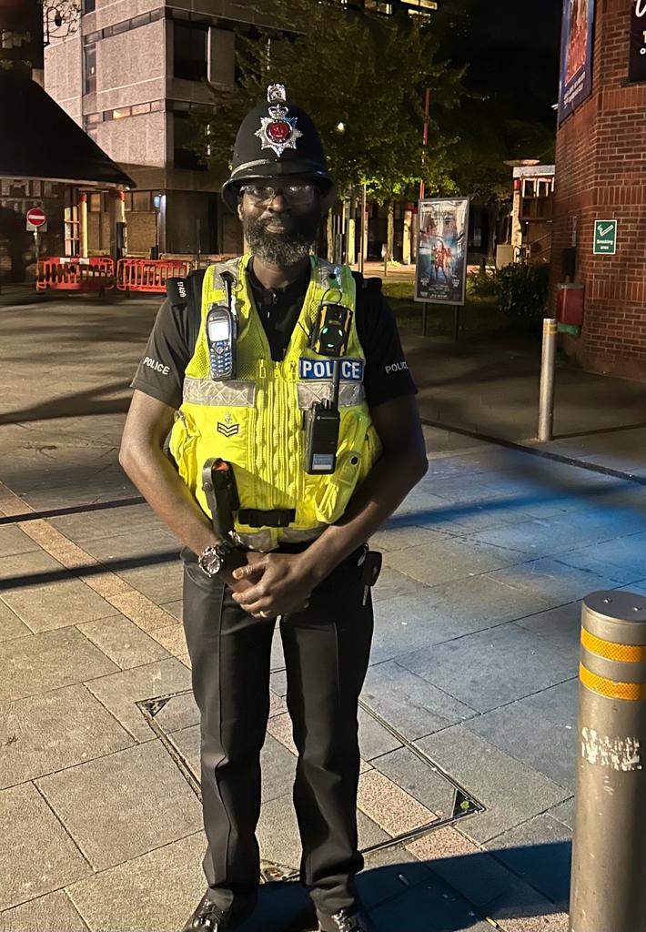 #footpatrol #Dartford lastnight  Dealt with domestic-related assault:   Hours of patrol, paperwork  1x CAD  1x arrest  2x victims protected  1x crime report 3x statements  2x cups of coffee   Not a bad night after all!  06:30 and time to get my well-earned sleep 😀#BigHelpOut aw