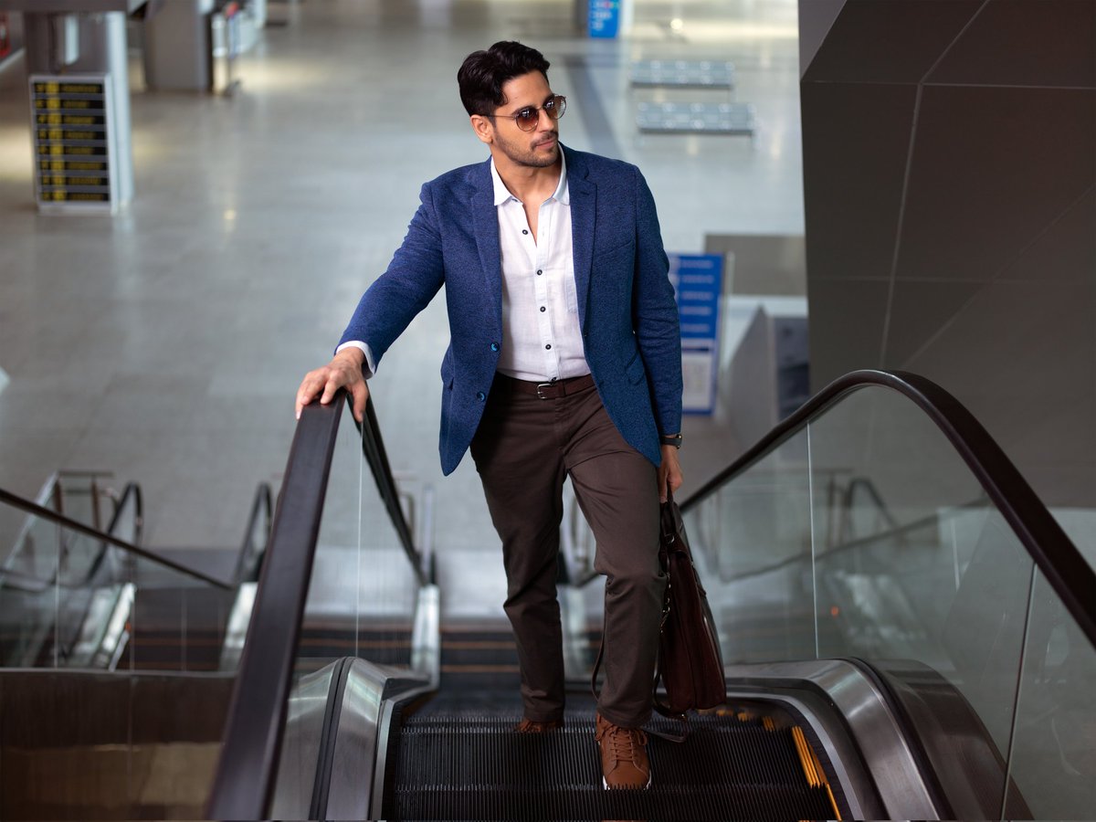 HD Untagged Pics: The Style Icon @SidMalhotra for John Players SS'23 Collection 😍🔥 

#SidharthMalhotra #JohnPlayers #PlayItReal #SS23