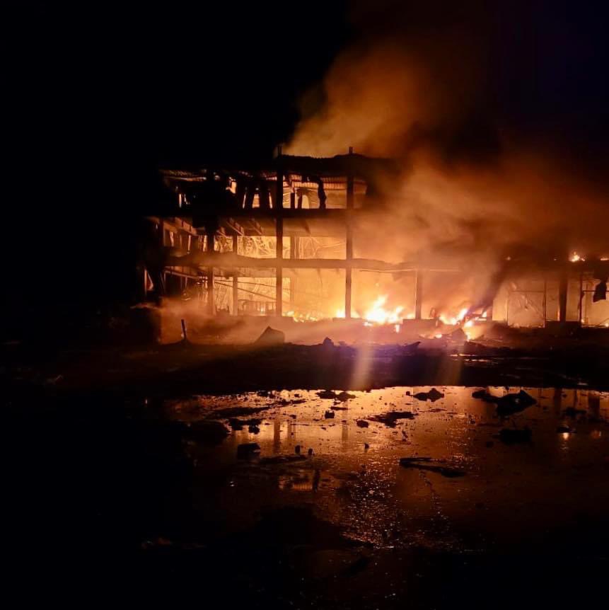 AndersLadekarl's tweet photo. Et missilangreb i Odessa, Ukraine har ødelagt et lager med nødhjælp fra Røde Kors. Samtidig blev et af vores mobilhospitaler ved Mykolaiv ødelagt. Nødhjælp er #NotATarger. #dkaid https://t.co/aeubwaaNVt
