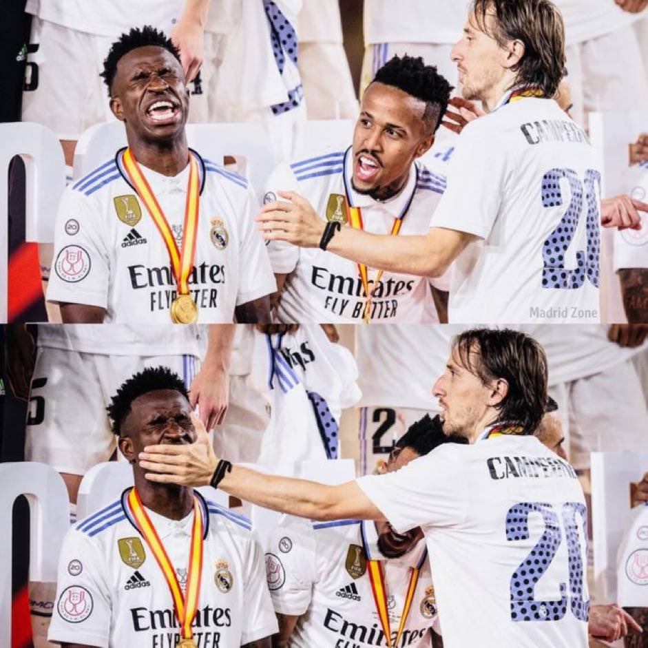 Rose_9248's tweet photo. For which song would you do this when your friend starts do sing it ?

#RealMadrid #ViniciusJr #RMAMCI https://t.co/ezP9FFBmSW