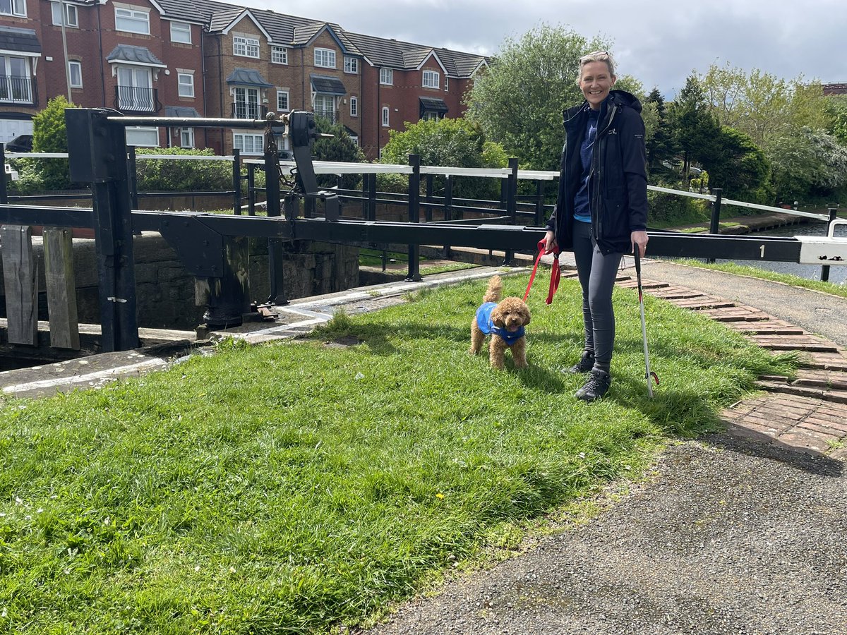 ChristiMellor's tweet photo. #volunteering can be easy, fun to do. It doesn’t have to be ongoing, join our #PlasticChallenge when you walk your dog, with kids, whilst you pick up #litter to protect our waterways, wildlife & their habitats. Have a bit more time, join our #LetsPick near you @CanalRiverTrust https://t.co/pbMlr4KY7j