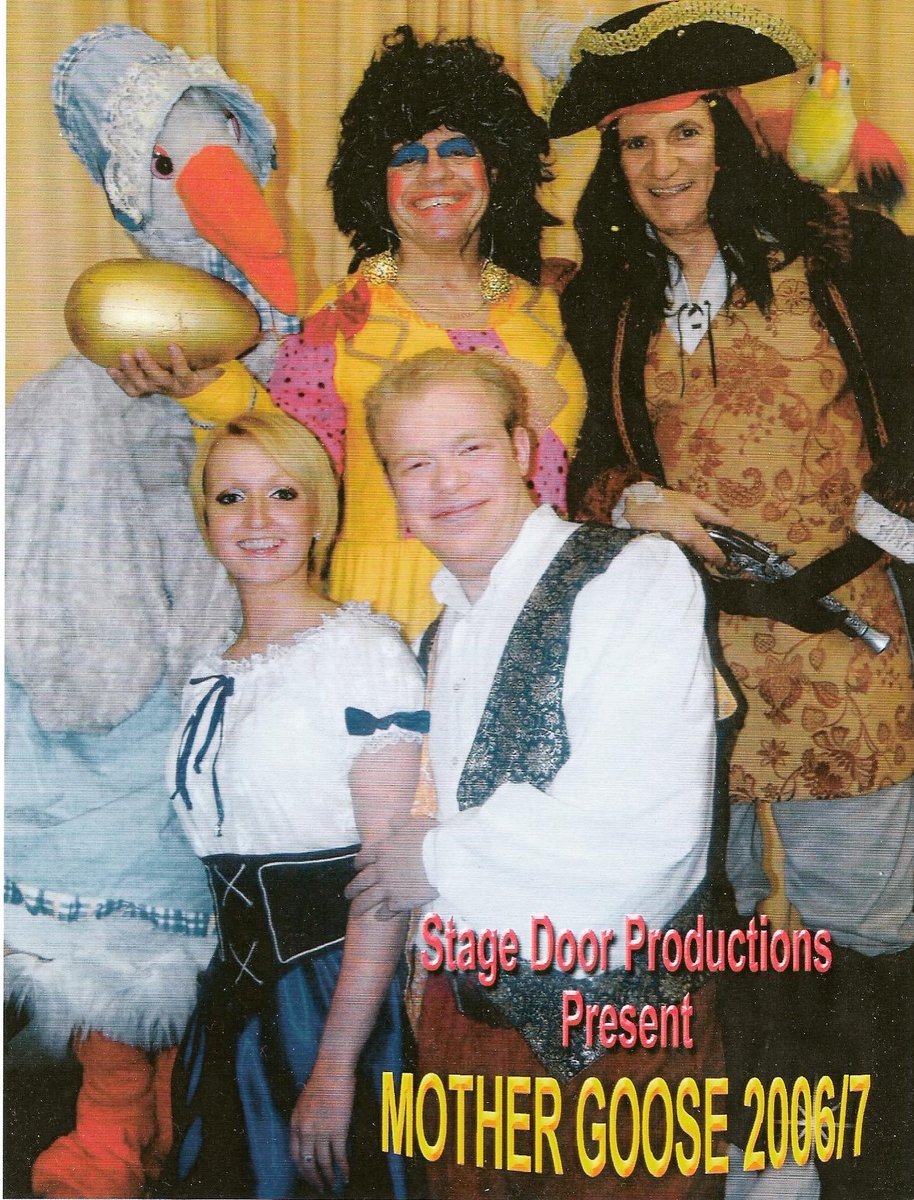 danielmatthews8's tweet photo. Touring Pantomimes!

Stage Door Productions.

Jack & The Beanstalk (2005/06)

Mother Goose (2006/07)

#mrdanielmatthews #lookback #theatre #theatreshows #livetheatre #touringtheatre #pantomime #jackandthebeanstalk #mothergoose #promo #promopics #castphotos #casttogether #danielmatthews #suziebanks #johnnycaesar #seanglenn #stagedoorproductions #touringshow #touringpantomime 🎭