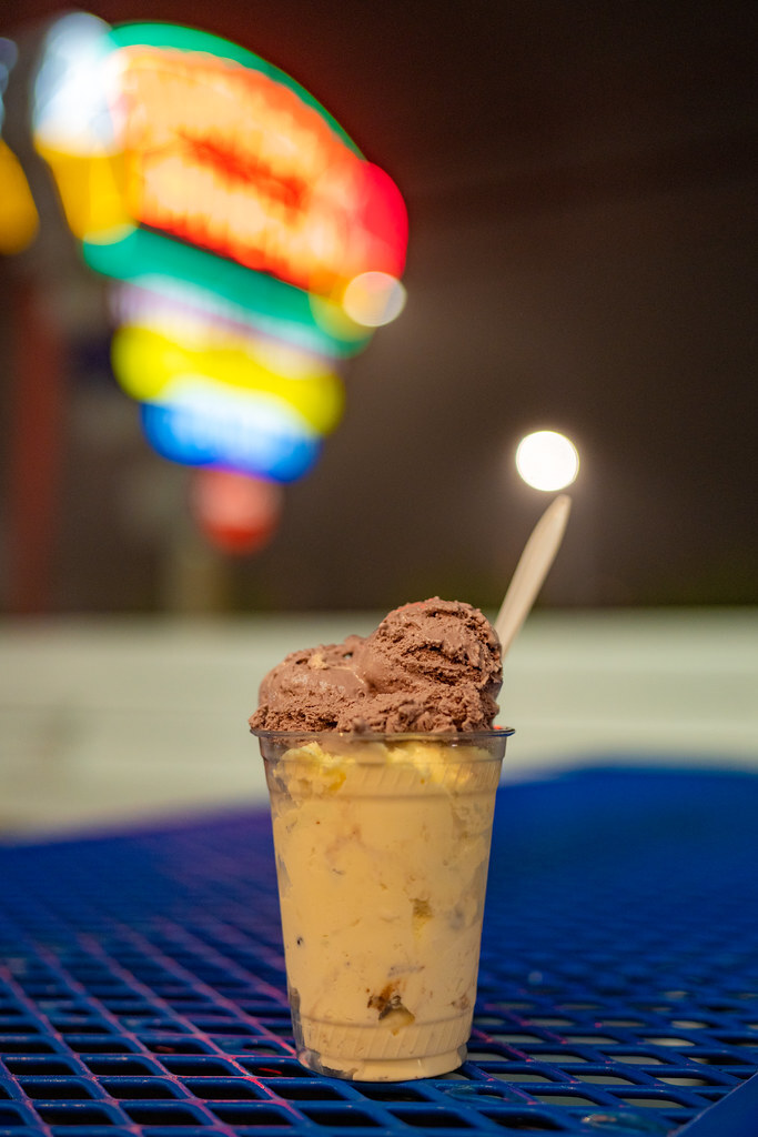 nixter's tweet photo. summer night treat, my new picture on #Flickr https://t.co/aXyTcceo1E #Photography https://t.co/QTbNTYgzHg