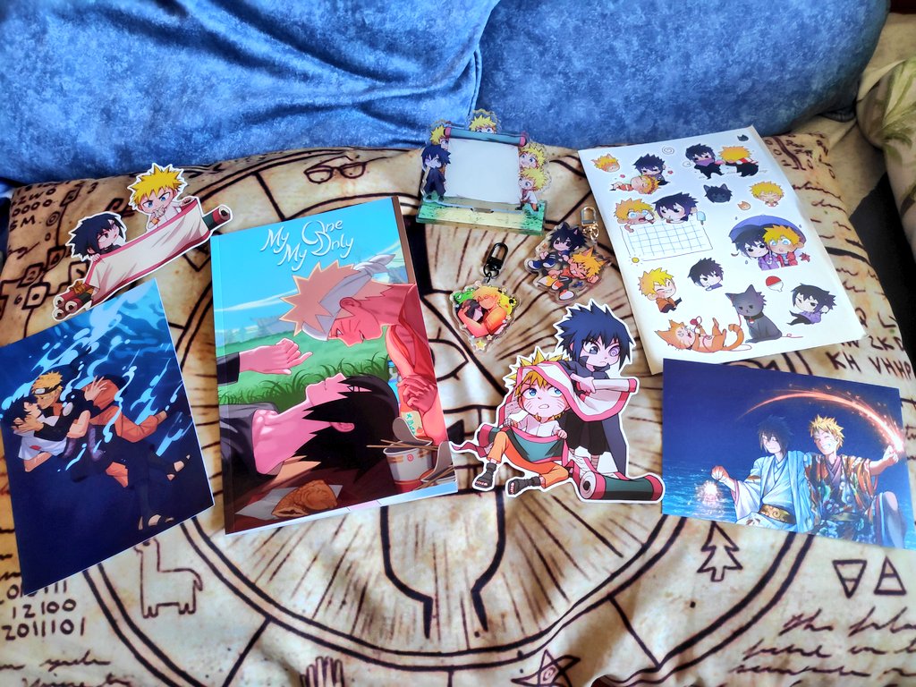 sallyisburied's tweet photo. My copy of @snszine is here!! 🍅🍥 Everything looks great, I can't wait to dive deeper into the zine! 💕 https://t.co/3rrEJ40DVe