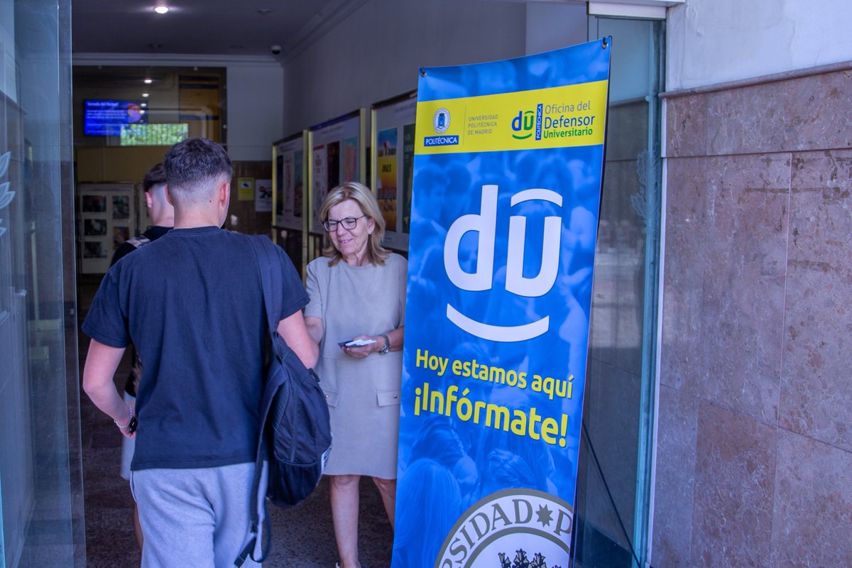 📷Ana Martínez Blanco, adjunta al Defensor Universitario, ha visitado hoy la ETSIAAB para dar a conocer la labor que realizan. <a href="/DU_UPM/">Defensoría Universitaria UPM</a>