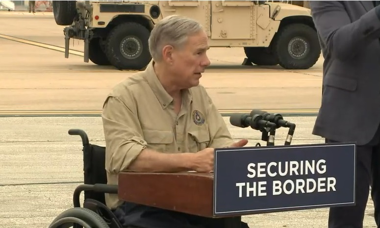 Scaia's tweet photo. At a press conference on border security, @GregAbbott_TX said more info will come out on the Allen shooting "in the coming days." "The people in Allen, especially the families, they want to know right now why this happened, how it happened." Live report at 7:30 on @KRLD. https://t.co/N28qLF4aa3