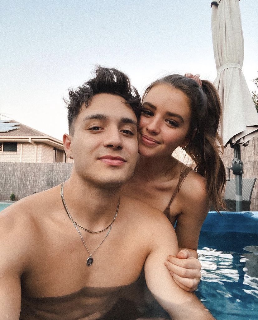 RyderParkerRP's tweet photo. To my husband @SampsonDrake2 

#MCM #MCE goes to my Prince Charming. Thank you for being such an amazing guy who I get to call mine. You are my world my life my everything 

Love you baby 
💋 https://t.co/0OeNDLdugG