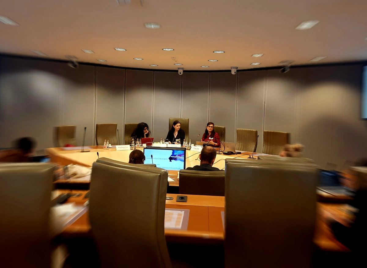 PCRCBiH's tweet photo. Discussing #feminist peace ☮️ research with @EliseFeron1 @swatipash @punamy. 

#ReImaginingPeace conference is organized in partnership between
@Vredesinstituut 🇧🇪
@TapriTampereUni 🇫🇮 
@prcprague 🇨🇿 
@PRIOresearch 🇳🇴 &amp; 
@PCRCBiH 🇧🇦

https://t.co/W5g30XYZDe https://t.co/81soI2yxNN