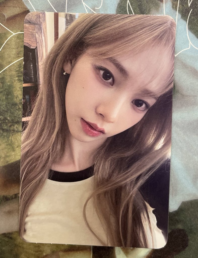 #KARINA photocards for 'my world'