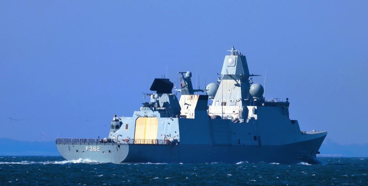WarshipCam's tweet photo. Royal Danish Navy Huitfeldt-class frigate HDMS Peter Willemoes (F362) southbound at the Storebaelt Bridge in Denmark - May 8, 2023 #hdmspeterwillemoes #f362
SRC: FB-Under Broen https://t.co/M5DITlB9xg