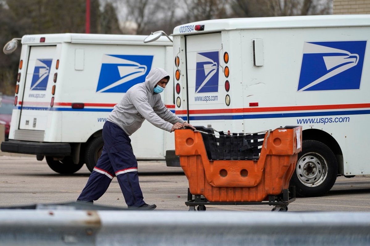 thehill's tweet photo. The Postal Service wants you to leave food at your mailbox on May 13, here’s why https://t.co/bPMdopGpJ8 https://t.co/pGZYBm2XCc