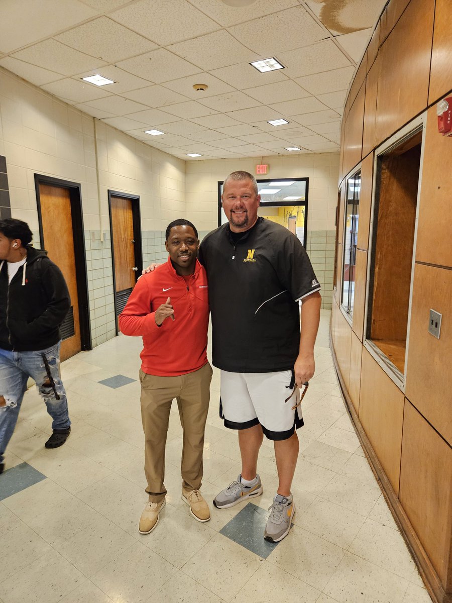 Thanks @CoachDRedd for coming through Newark High on Delaware Day for DSU!