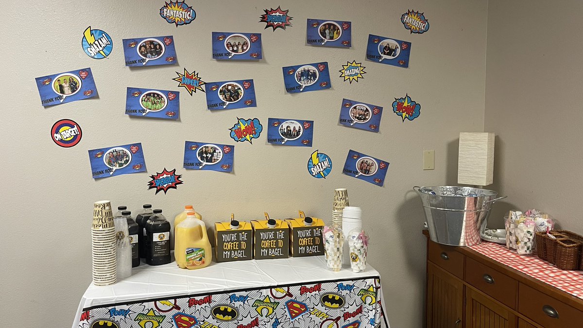 This is how our Teacher Appreciation week is starting! 😍@DCEtrailblazers Thank you <a href="/DCEPTO/">DCE PTO</a>
