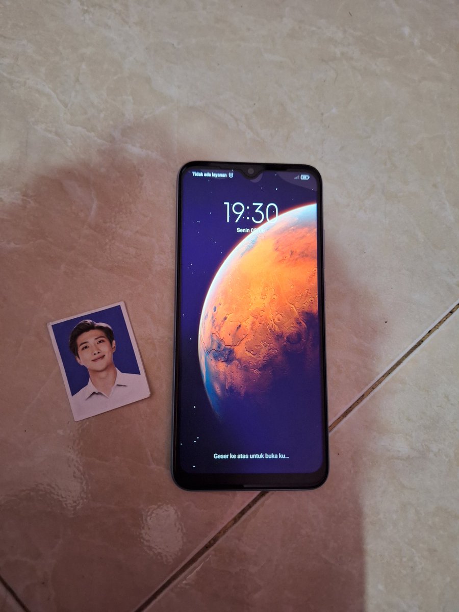 gilbraniaaaaaaa's tweet image. Guys.. Ada Hp ketinggalan di mobil kakakku (Grab car)
Tolong yang merasa kehilangan bisa reply atau Dm ya...