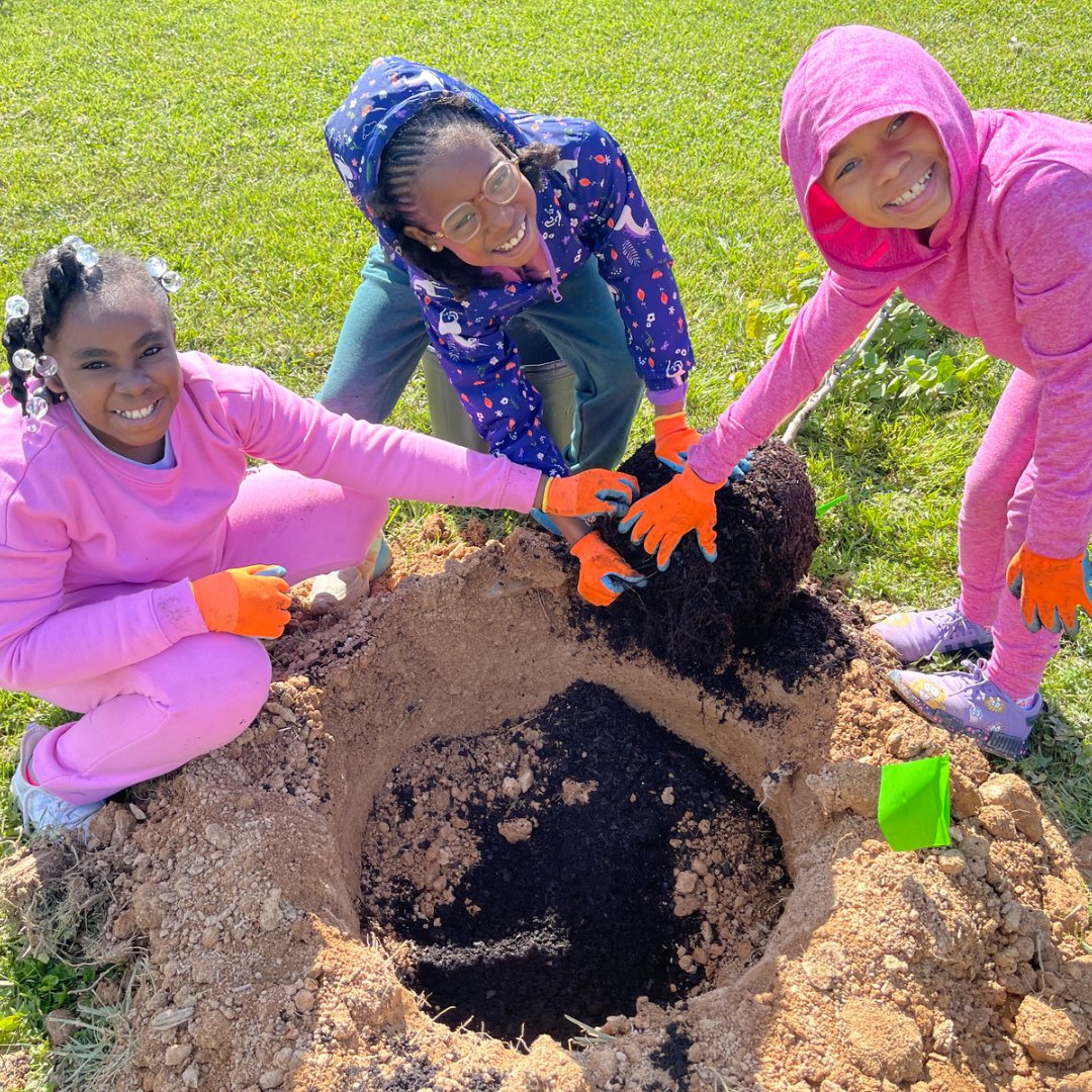 Last Thursday, PHG collaborated with Edmondson Heights Elementary School for an unforgettable tree planting event! With the help of 75 enthusiastic third graders and 9 parent volunteers, we successfully planted 51 native trees on the school grounds!

#patapsco