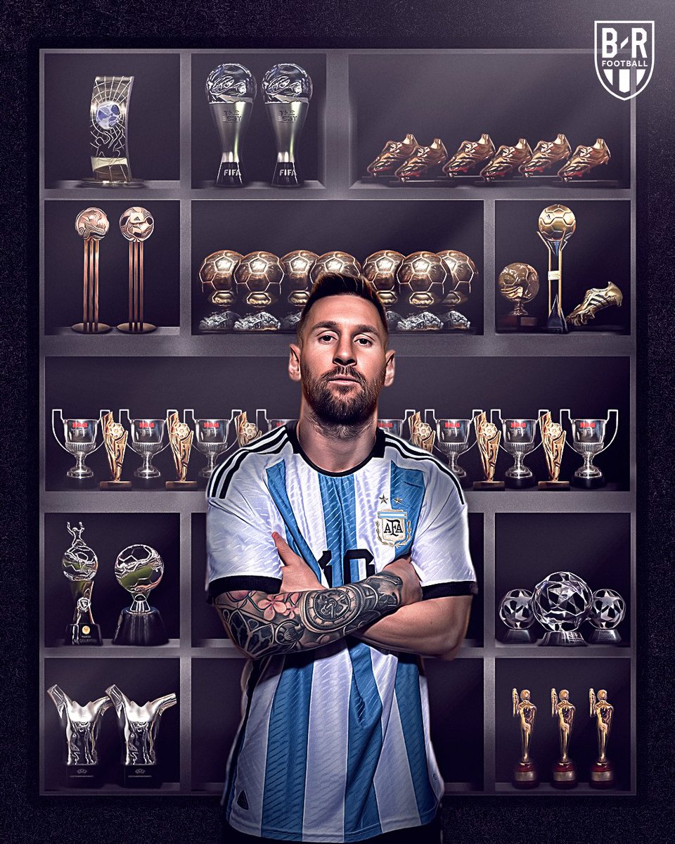 🚨 LEO MESSI HAS JUST BROKEN THE RECORD FOR THE MOST INDIVIDUAL AWARDS, FORMERLY HELD BY LEO MESSI  - 78