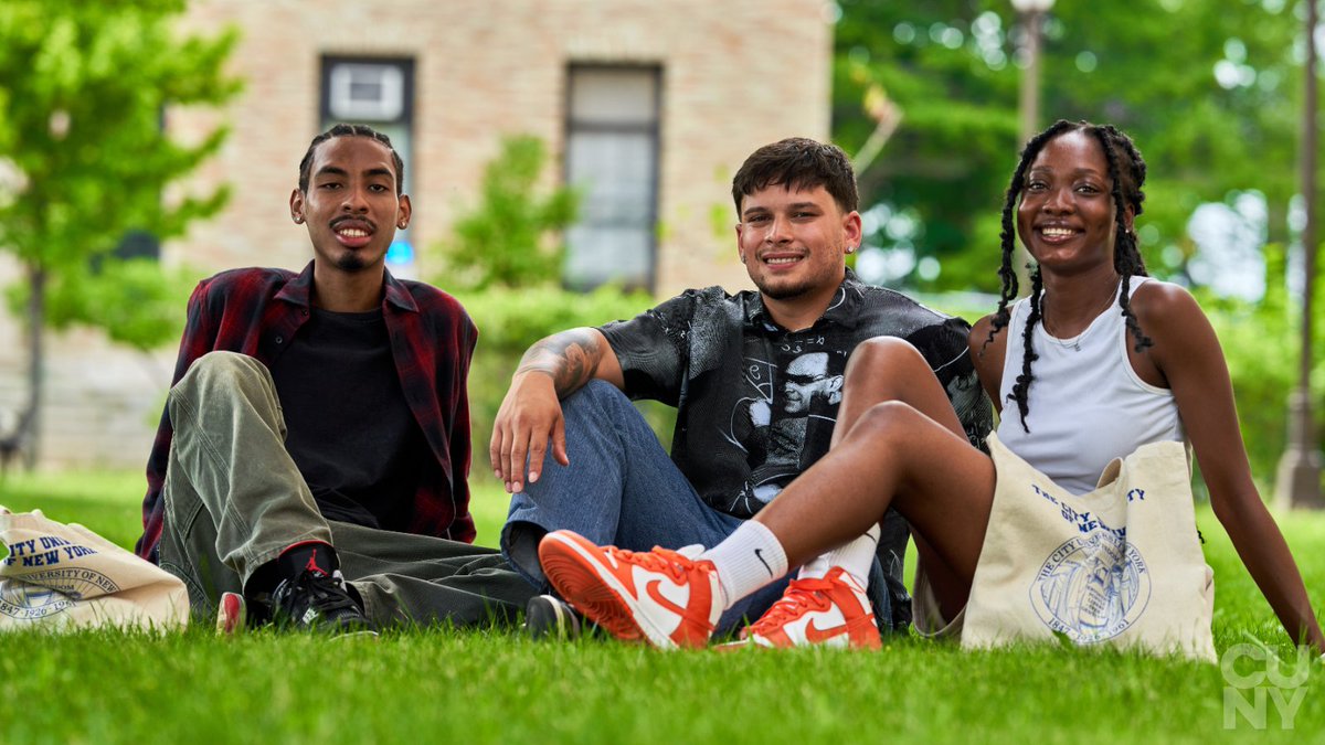 If you're a New York City Housing Authority (NYCHA) resident attending a CUNY college, you may be eligible to receive a $1,000 scholarship!  

➡️ Learn more about eligibility requirements and apply: on.nyc.gov/nycha-cuny