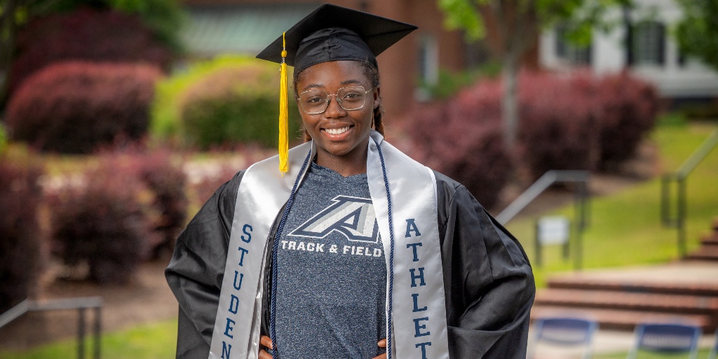 AUG_University's tweet photo. #AUGGRAD Priscilla is a pre-med student graduating from @AugCSM and a record-holding athlete at Augusta University! #PROWLD
Read more about her AU journey: https://t.co/n4PDnBWUUK https://t.co/BRsrdfcg5h