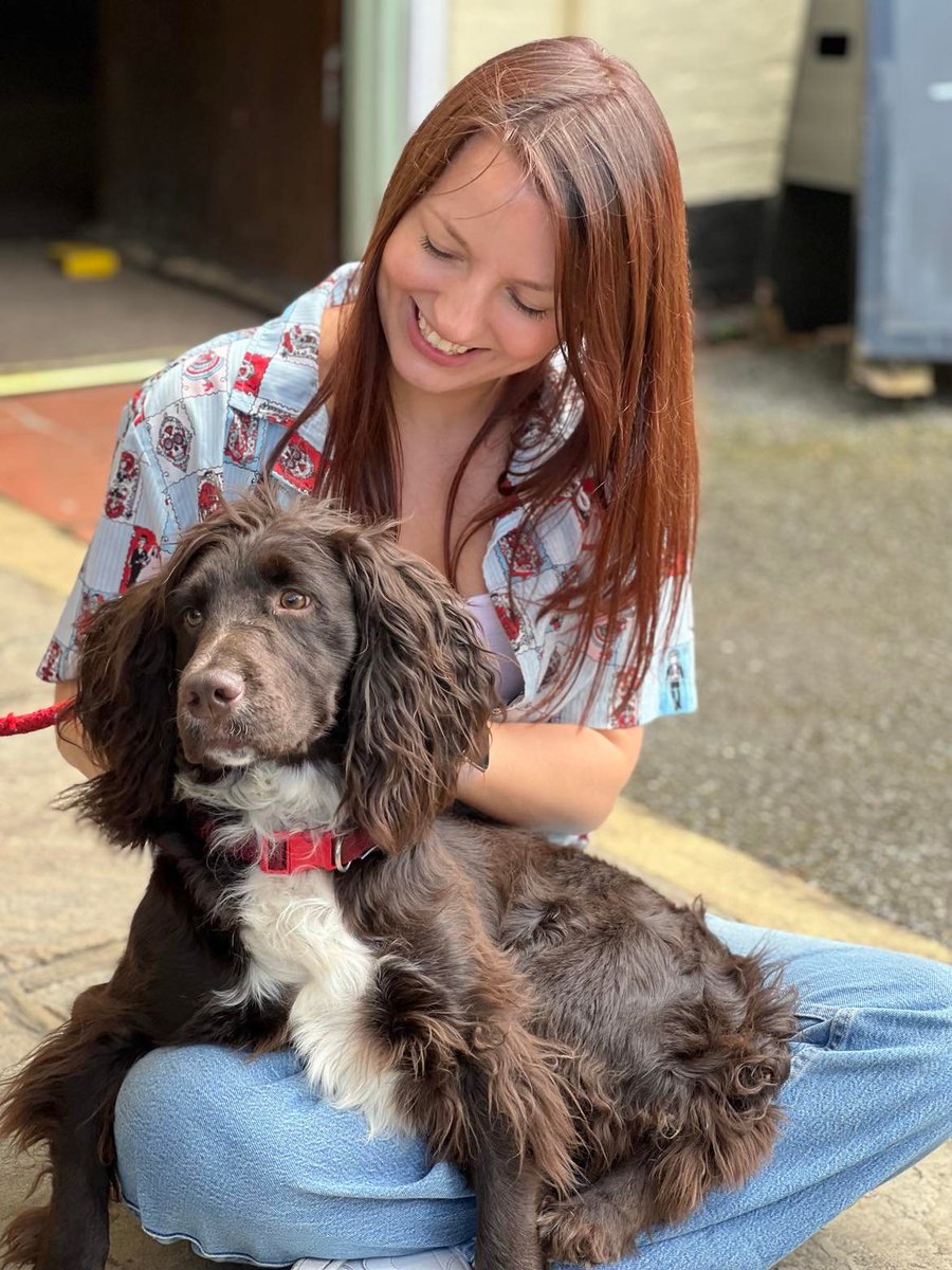 If you can't find Hollie behind the bar, you'll probably find her making a fuss of our four legged friends. Here she is with local dog Maverick enjoying some sunshine yesterday! 

#DogFriendlyPub #DogFriendlyBasingstoke #DogFriendlyHampshire #DogFriendlyBerkshire #YoungsPubLife