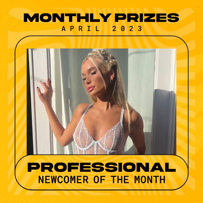 Pornhub's Professional Newcomer of the Month for April is @RichelleKnupps!🏆  Find out what all the hype