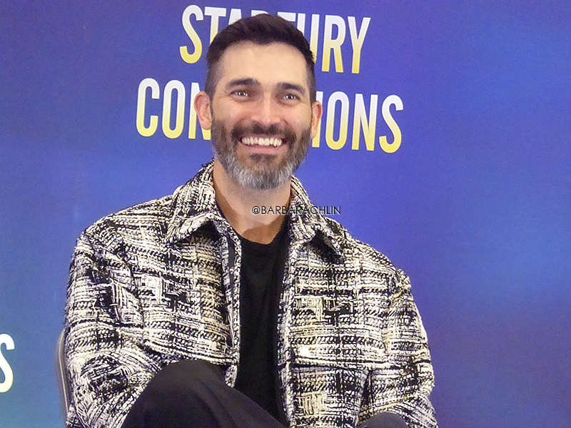 TylerHarchive's tweet photo. 📷 Our photos from the panel (sunday) of #ultimatesapokolips #TylerHoechlin #starfuryApokolips #Starfury (credit us pls) /1 https://t.co/B7paXuXXXK