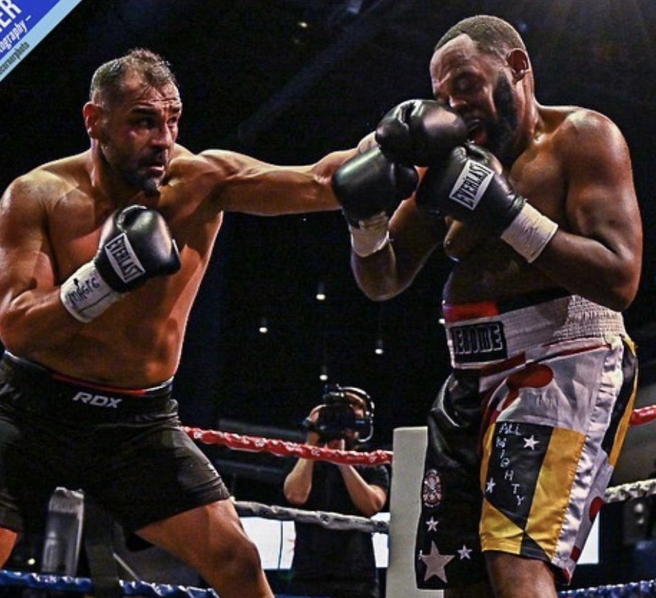 sohil's tweet photo. Great event and impressive 2nd round KO by our champ! 🥊 https://t.co/fXRJavDWpF