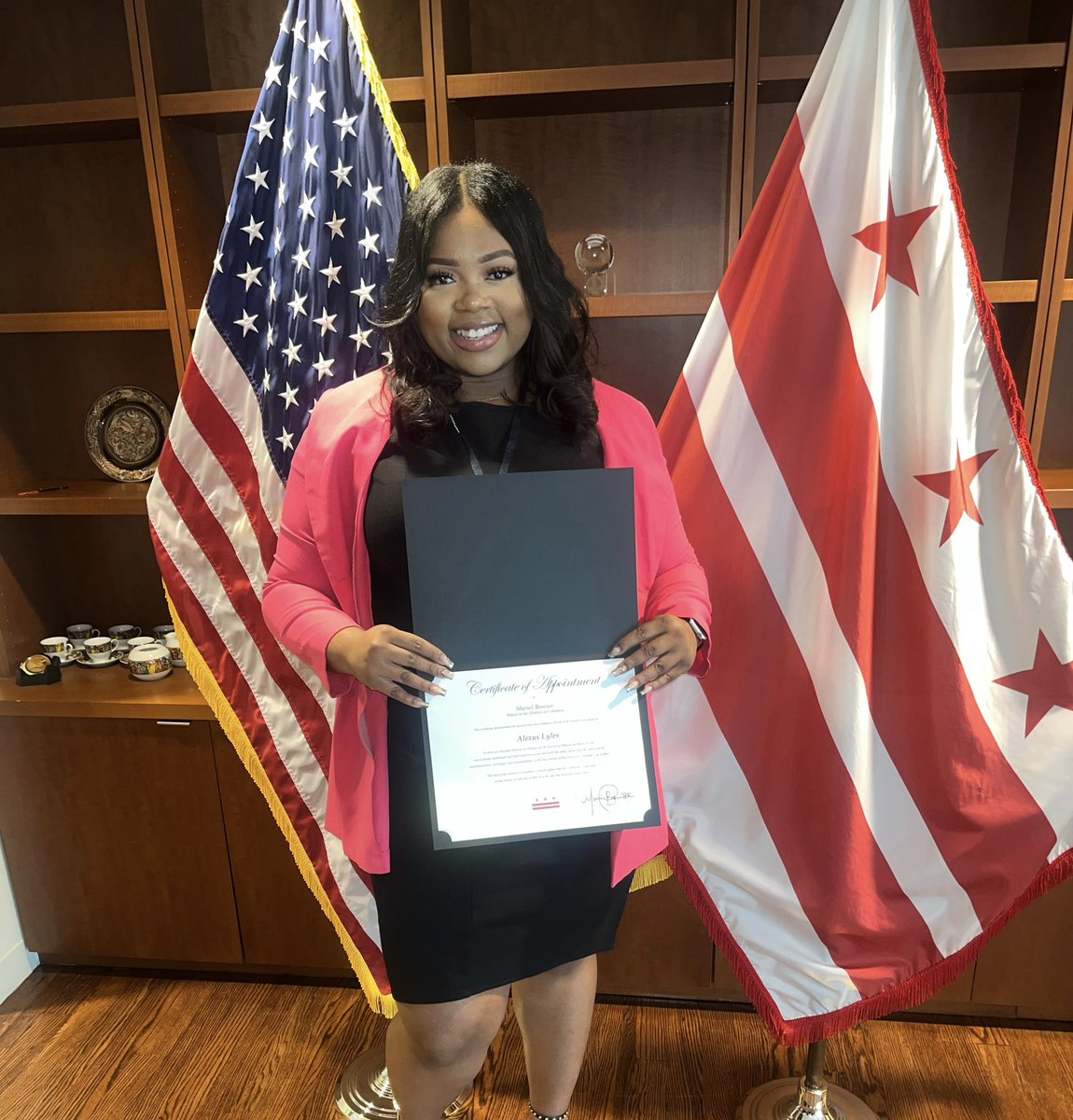 alexuslyles's tweet photo. Today I was officially sworn into the Executive Office of Muriel Bowser. Excited to serve the city of Washington DC📶 https://t.co/zWrA6wwICn