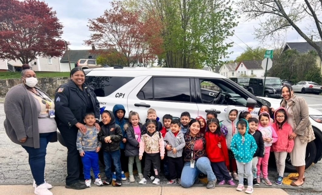 peekskillpolice's tweet photo. Sgt.Carter, PO Olasokan, and PO Stewart spent some precious time with our Uriah babies in participation of Community Helpers Day! Huge shout-out to Ms. Escheveria and Principal Vargas for putting together this wonderful collaboration.💙

#CommunityPolicing 
#peekskillpolice https://t.co/5pqZoTETHM