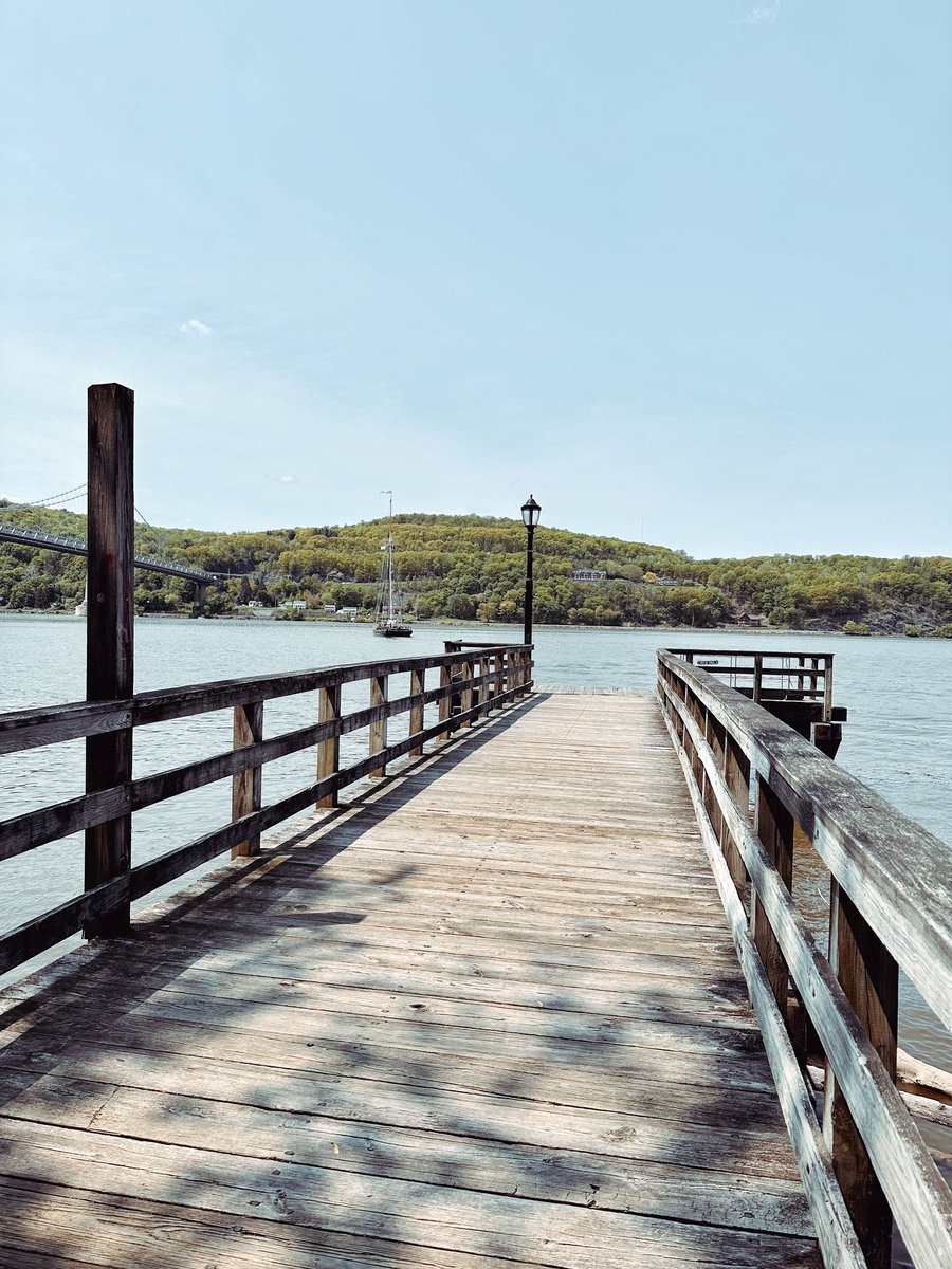 Scheeatow's tweet image. My office view this afternoon. #screenbreak #recharging #outsidemeeting