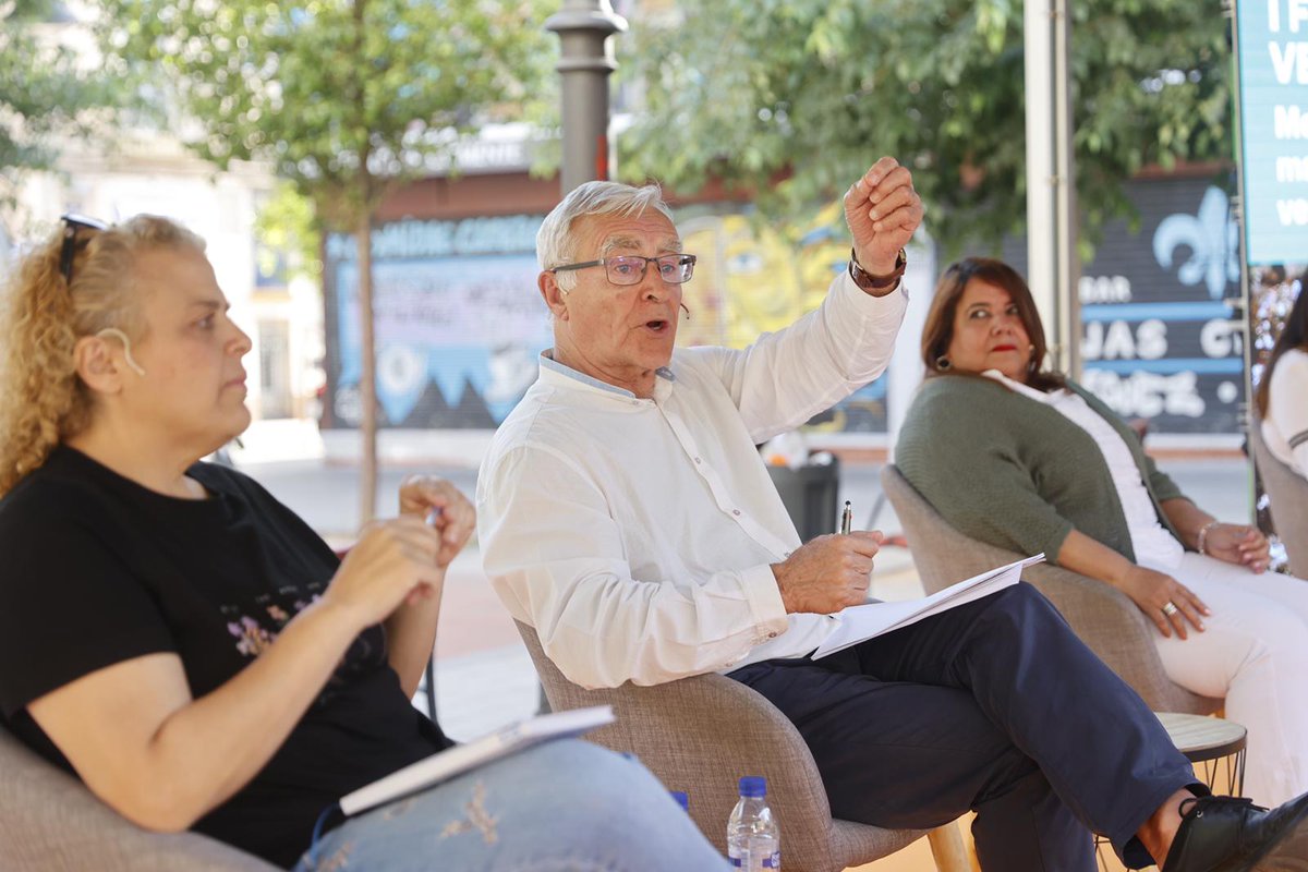joanribo's tweet image. 🔸️Pondremos en marcha un nuevo servicio municipal, CaLaVeïna, en barrios como #Orriols, #Natzaret y la #Fontsanta. Ofrecerá información de recursos y servicios que estos colectivos tienen más cerca para cuidar de otras personas mayores, pequeñas, con diversidad funcional...