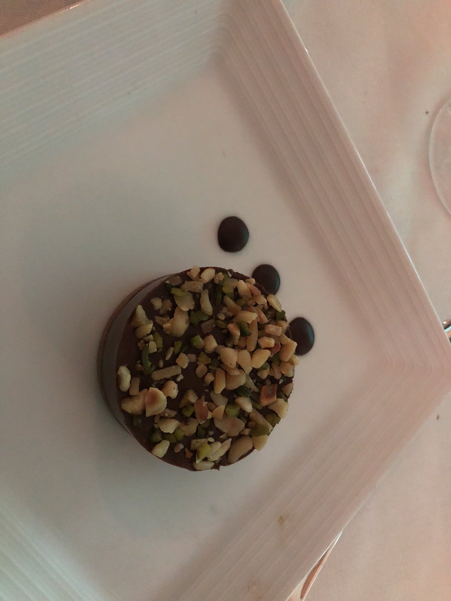 HarvestFlo's tweet photo. #AIM4CSummit lunch highlights some of the #food we could lose in the next generation or two due to #climatechange : #chocolate #coffee #almonds #pistachios #groundfish #shrimp #lobster #scallops #barley #chickpeas #wine etc @Sust_Harv_Intl expands #carbonnegative #agriculture https://t.co/1SWLR4Socs