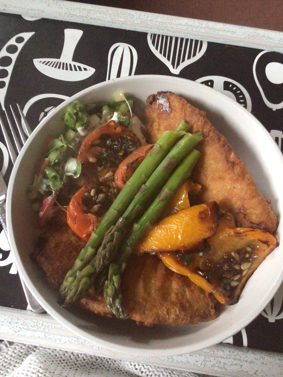 Avril Farley 🦖🦖 on Twitter "This is my dinner starved most of the day. Haddock in batter