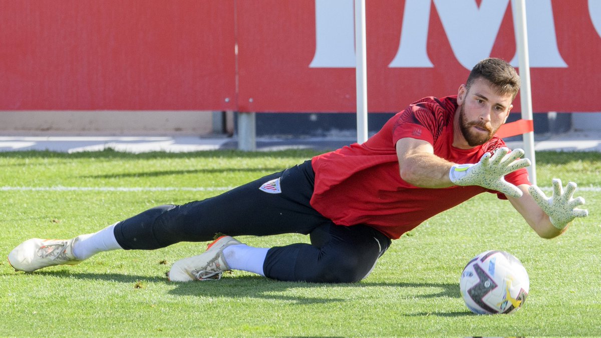 Unai Simón ❤️🤍 tweet media