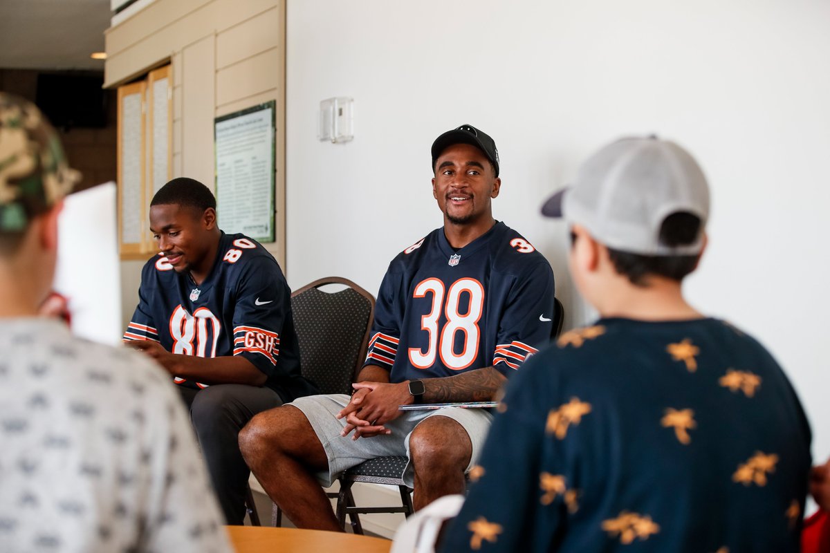 Chicago Bears (@bearsoutreach) on Twitter photo As part of the <a href="/ChicagoBears/">Chicago Bears</a> #HomeroomHuddle program brought to you by <a href="/PNCBank/">PNC Bank</a>, WR Joe Reed & DB A.J. Thomas joined <a href="/readingpower1/">Reading Power Inc</a> for their Family Literacy Festival!
Lots of families came out to learn about available literacy resources, network with organizations and hear As part of the <a href="/ChicagoBears/">Chicago Bears</a> #HomeroomHuddle program brought to you by <a href="/PNCBank/">PNC Bank</a>, WR Joe Reed & DB A.J. Thomas joined <a href="/readingpower1/">Reading Power Inc</a> for their Family Literacy Festival!
Lots of families came out to learn about available literacy resources, network with organizations and hear