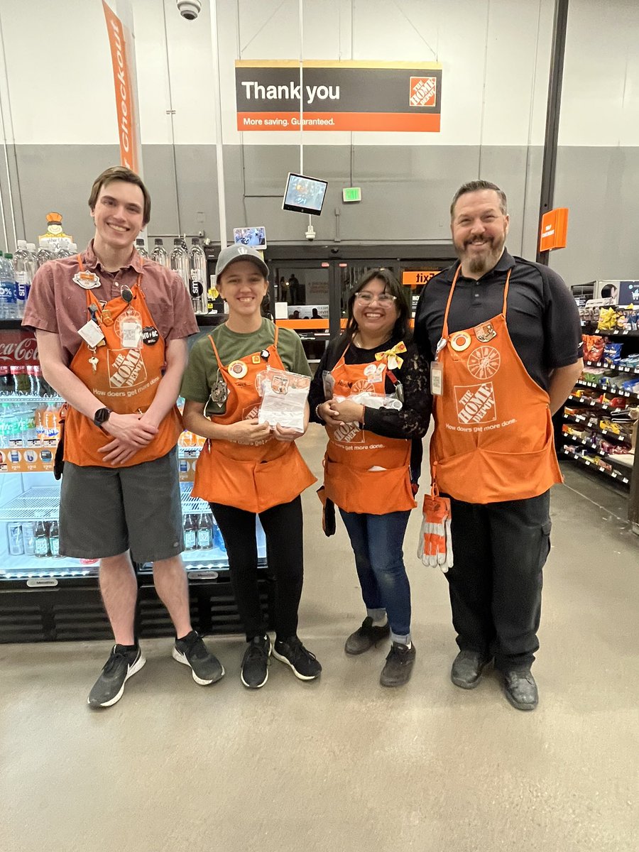 More front end shrink training leads to more successful cashiers. There’s no one that can pull a fast one on, Taylor. Great job being observant!!