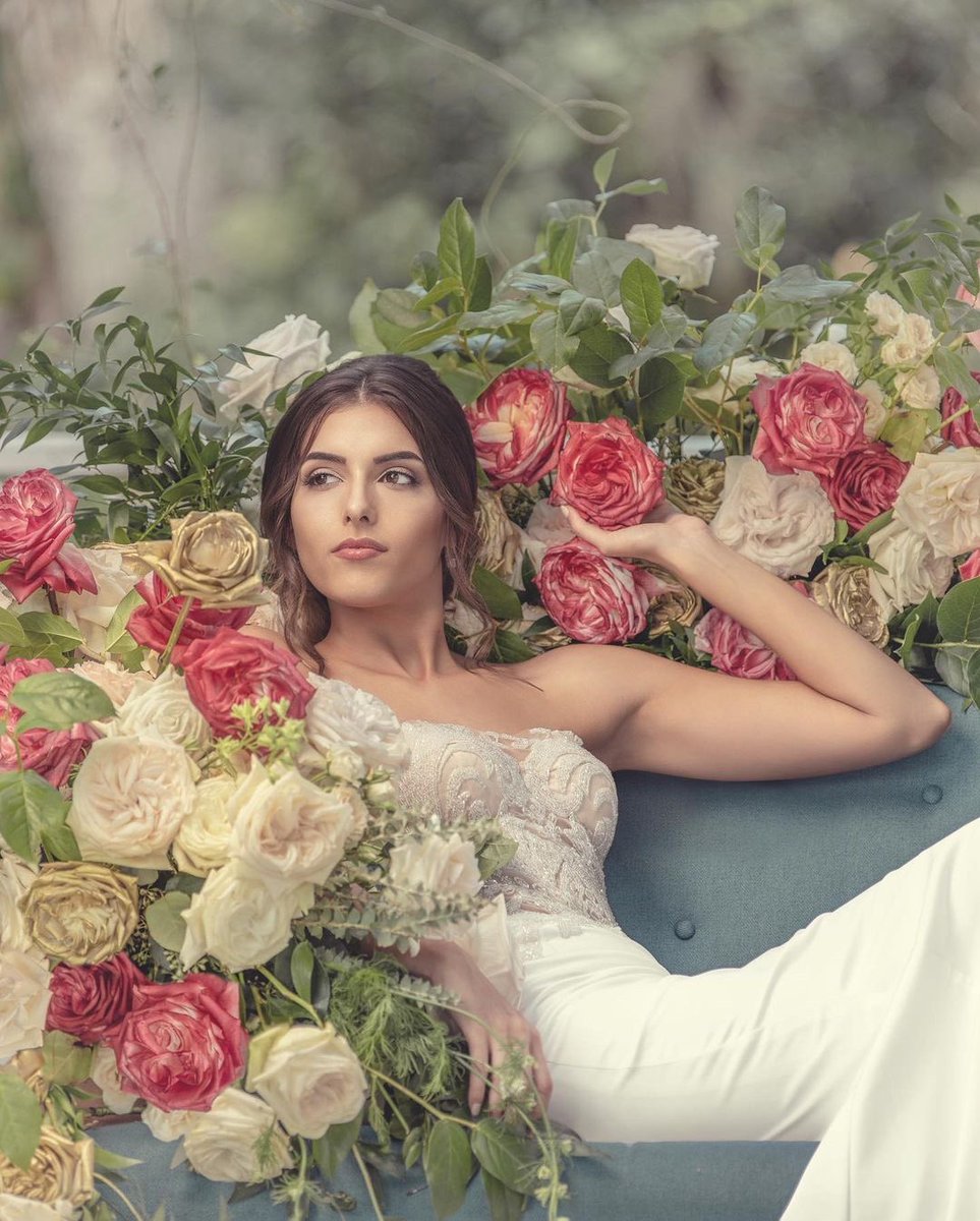 innasdesign's tweet photo. 🌸💐🌺Bloom in a garden of Love, Peace, and Happiness. 💕 https://t.co/yXIwg2xwd2