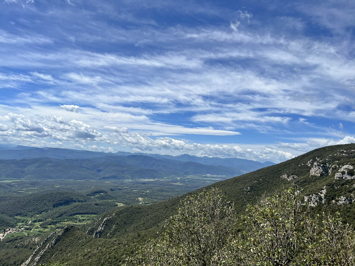 T1Toffee's tweet image. Day 5 of cycling in Spain. Beautiful scenery, great climbs and good company. #type1diabetes conclusion that #controlIQ on #tslim cannot cope with endurance sport. Too many increases in basal rate, causing hypoglycaemia. Best turn it off. Micro bolus when needed and eat!