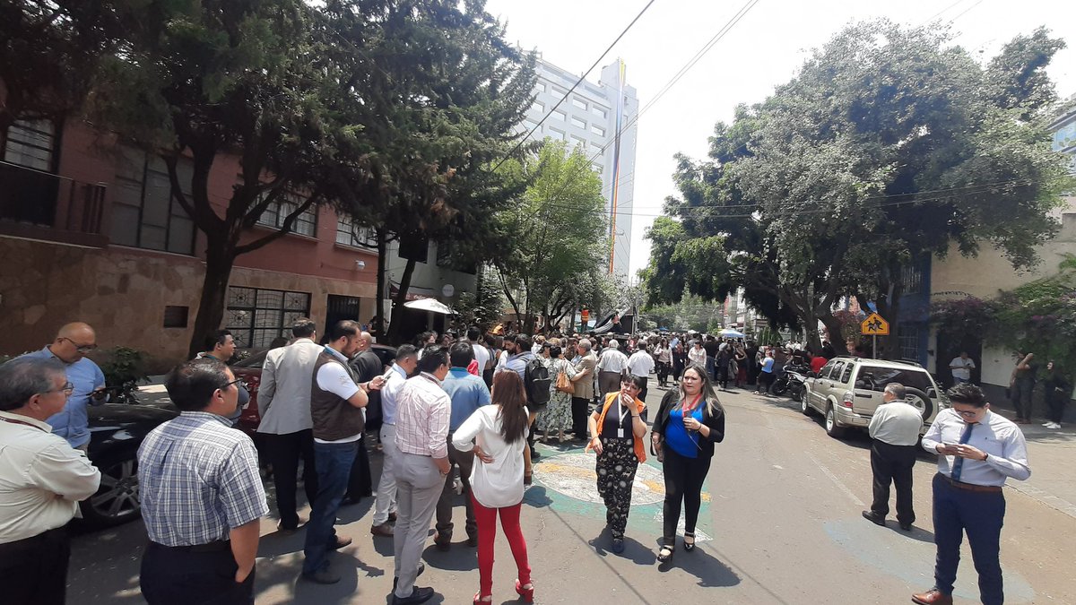 Se activa #AlertaSismica en #CDMX y en <a href="/BJAlcaldia/">Alcaldía de Benito Juárez</a> a la altura de San José Insurgentes #TodosBien