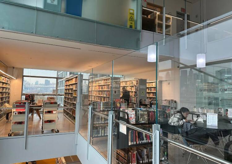 MeshooNon's tweet image. Come to library when I have free time and for relaxing my mind😇