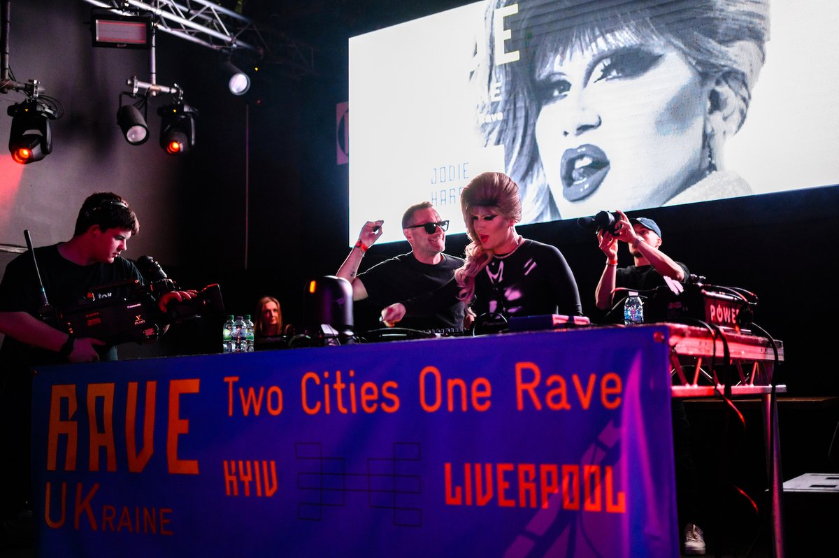 LightNight Liverpool tweet media