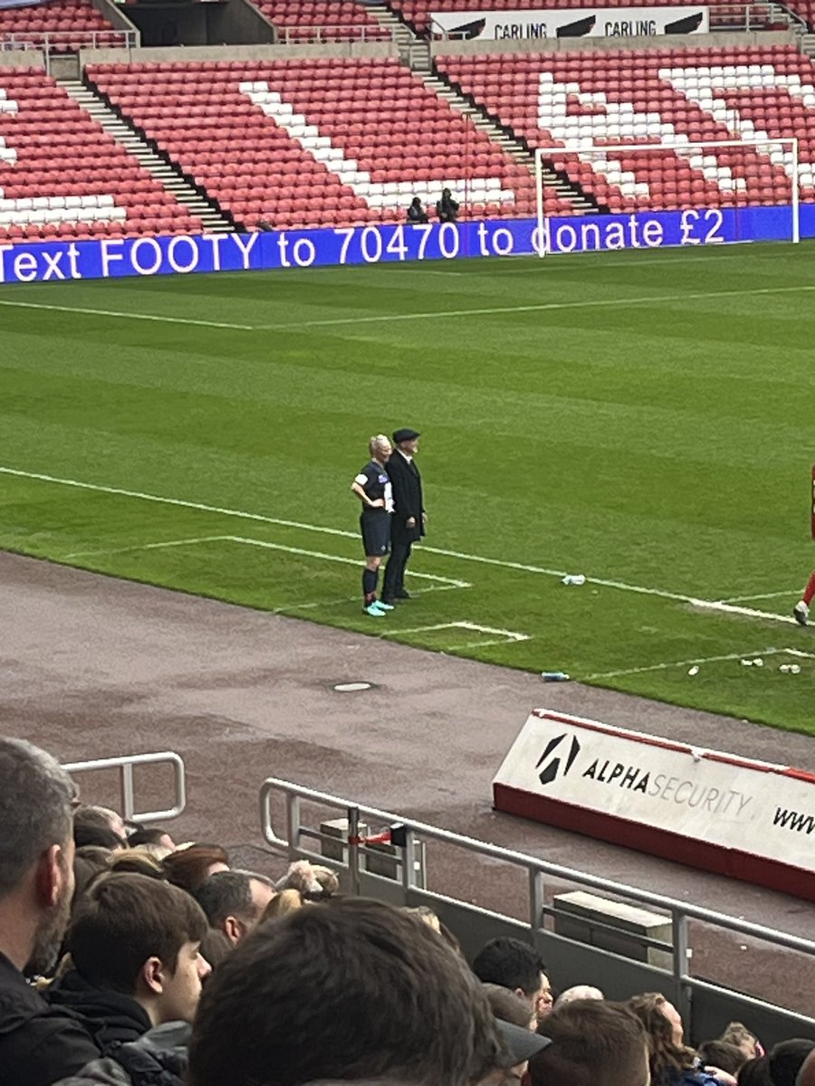 Vikki Young (@victori07708254) on Twitter photo 