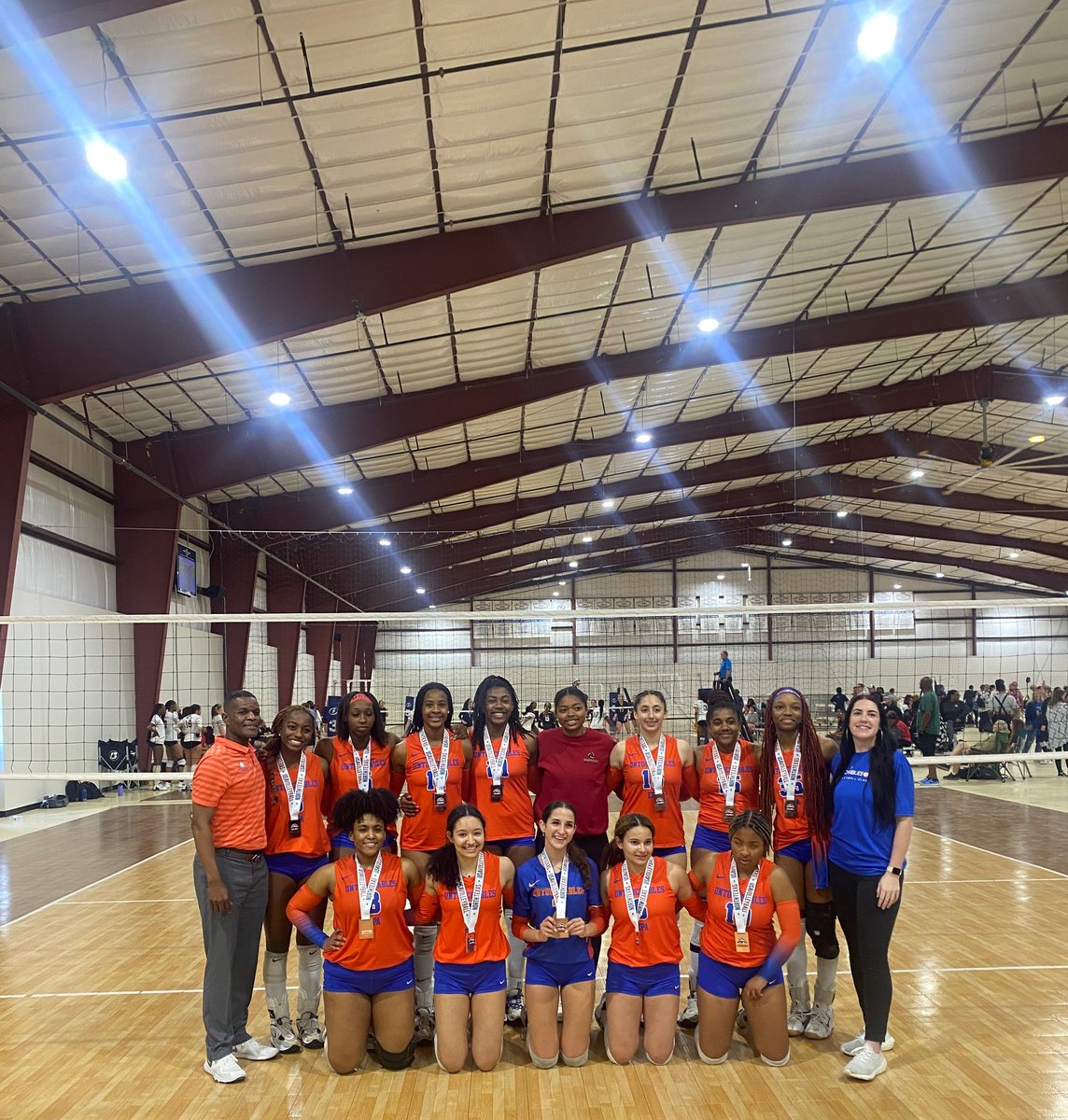 JasminWillams25's tweet photo. Words cannot express how proud I am of my team and how hard we have fought to get here. We never gave up or stop fighting for what we all wanted and I’m proud that we have reached our goal of GOING TO NATIONALS. SEE YOU IN CHICAGO 🏐💗 @UntouchablesEpa https://t.co/eDOvpmWDHV