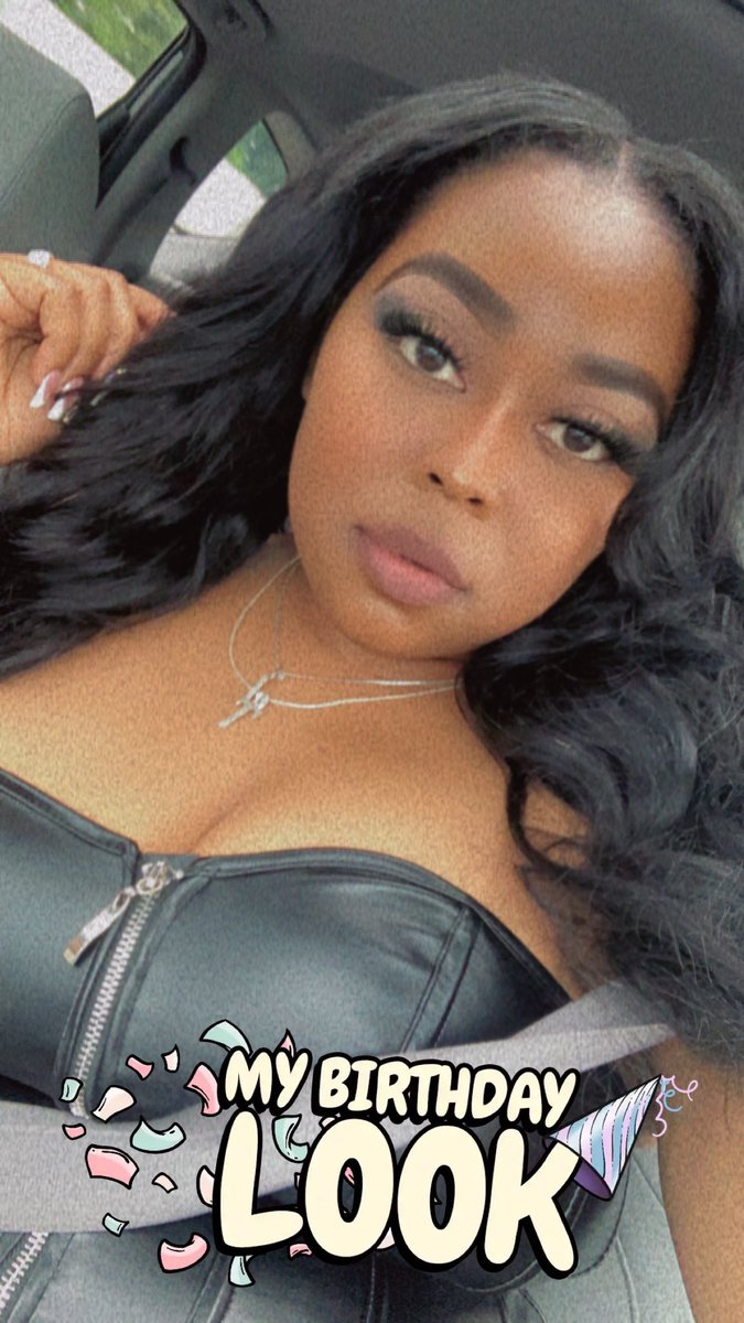 jAlEESA_t's tweet photo. Had to show Twitter I did tf outta hair and makeup for my birthday 🥰 https://t.co/55VvmgrPQ4