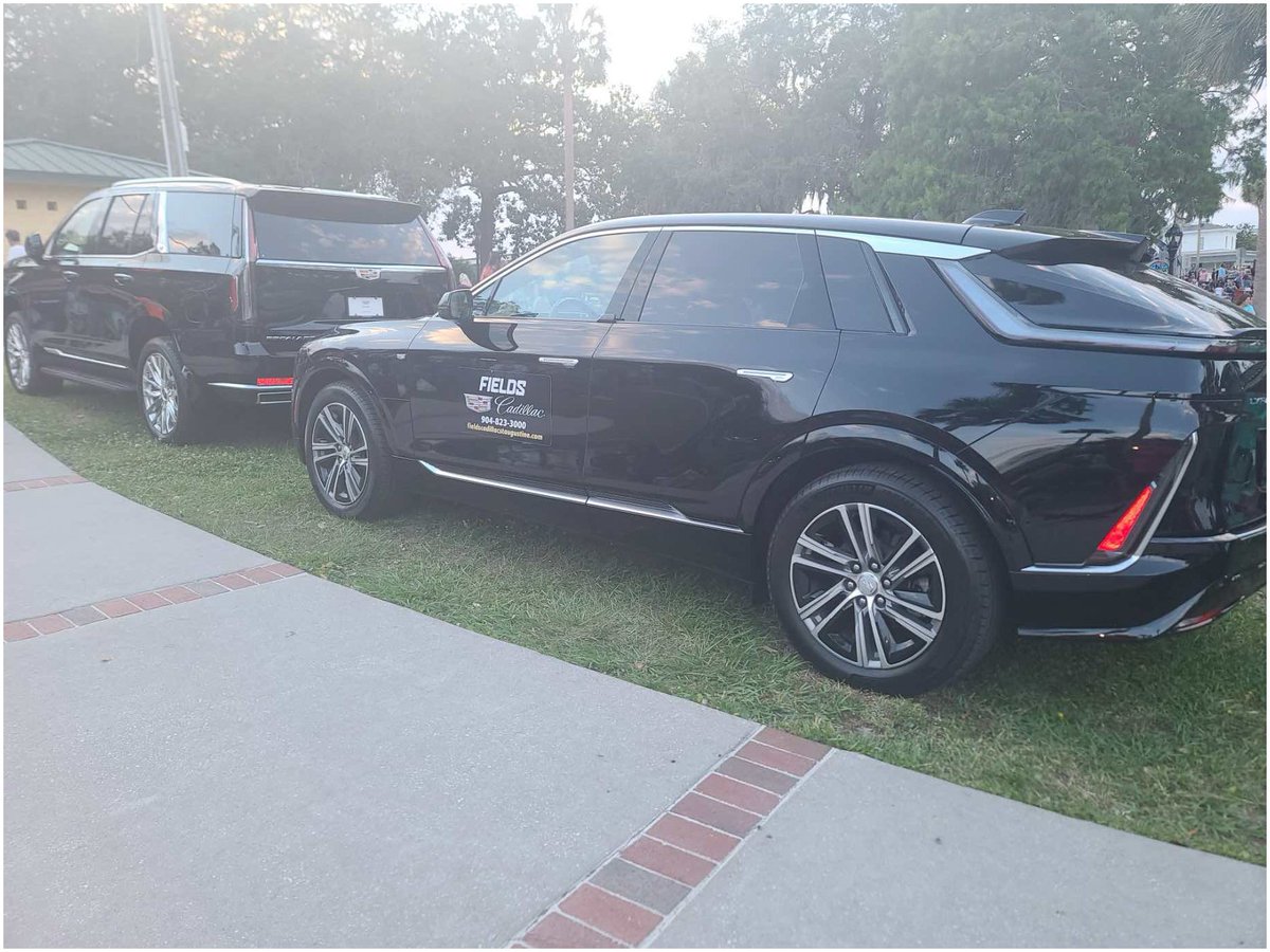 FieldsCadillac's tweet image. Feast your eyes on the deliciousness that was the #GreencoveSprings #FoodTruckFriday event, with #FieldsAuto Group &amp;amp; #FieldsCadillac! Thank you to everyone who joined us! If you missed out, join us for the next one coming up on June 2nd. Learn more @ greencovesprings.com/287/GCS-Food-T…