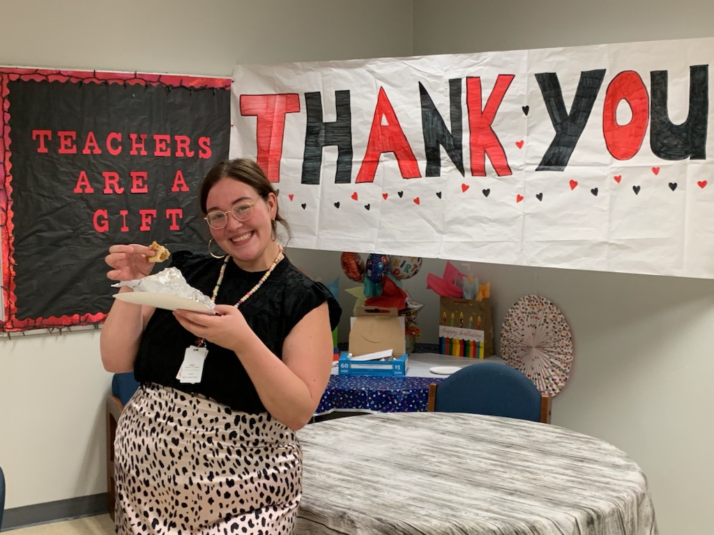 DVISD_DVMS's tweet photo. @DelValleISD Thank you for the breakfast tacos! A wonderful way to start the week. #DVMSheros Feeling loved and appreciated! #DVProud https://t.co/kNfCdQG12F