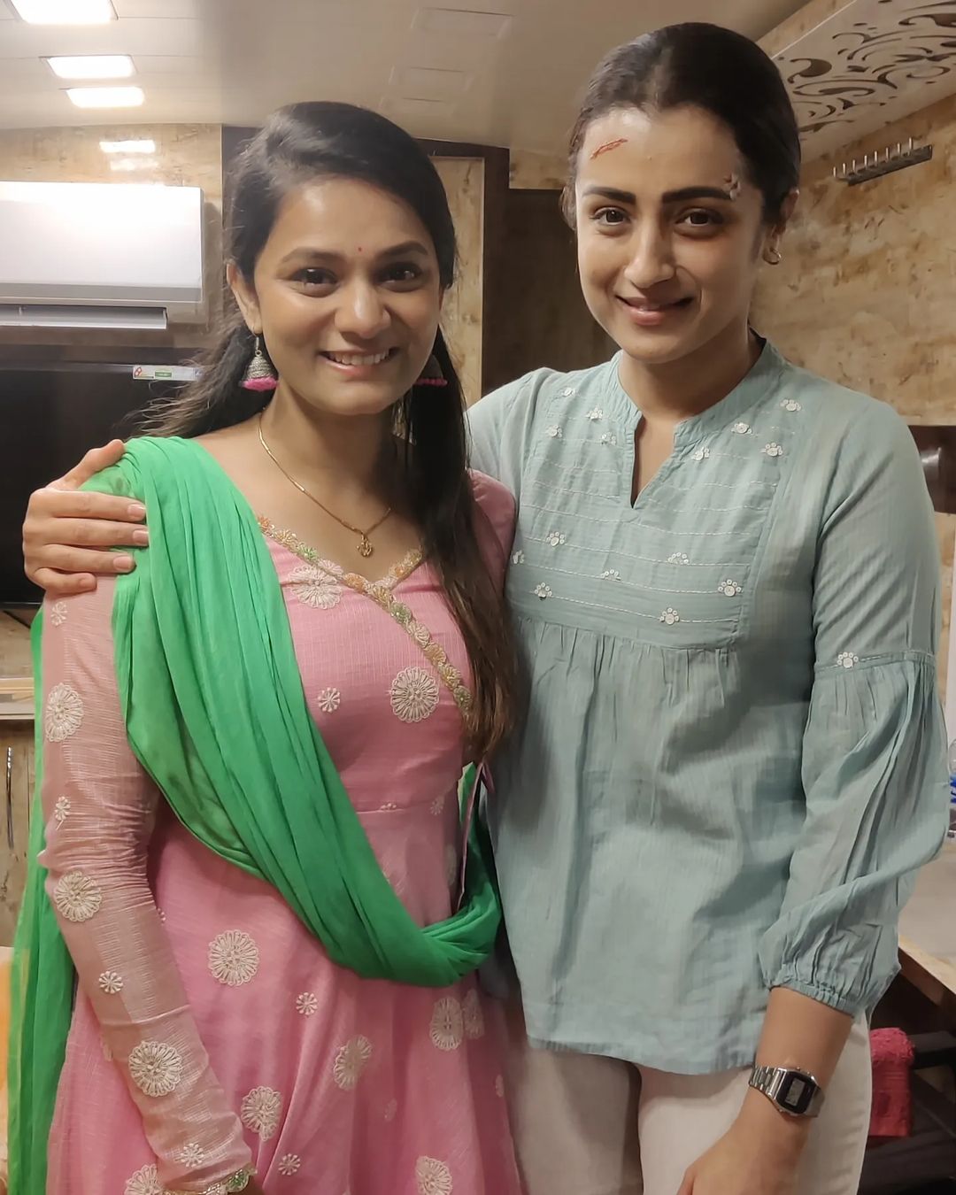 FvnF26OWIAIrxGA?format=jpg&name=large