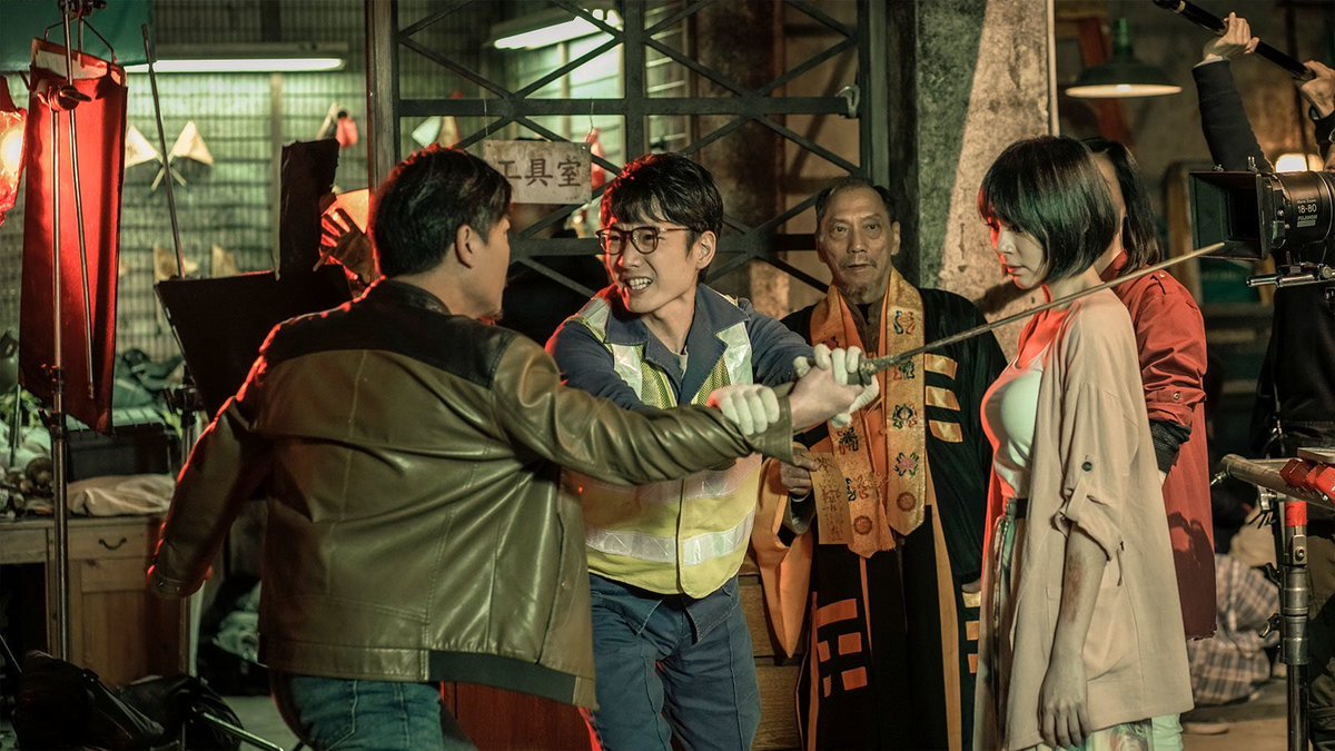 ColetteBalmain's tweet photo. #NowWatching #VampireCleanUpDepartment #VCD #救殭清道夫 #HongKong #Horror #Gothic https://t.co/Vit4xl8WLw