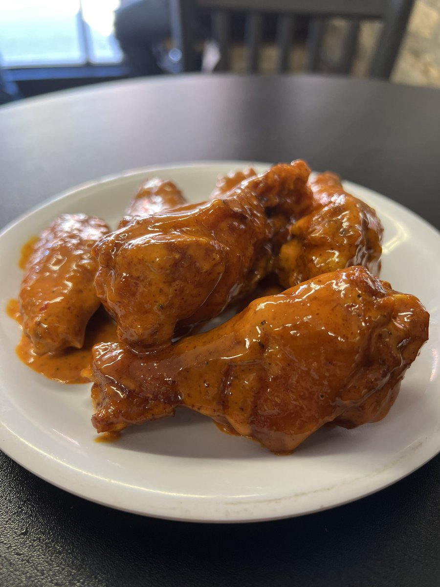 BadabingWings's tweet photo. BabyFace Nelson Sauce just hits differently π€π½π₯. #babyfacenelson #sauce #badabing #monday #fyp #halal #crescent #uptown #chicago #werebuiltdifferent #saucy #juicy #meaty #openwednesday #closedmondayandtuesday #fyp https://t.co/QcQ861A26k